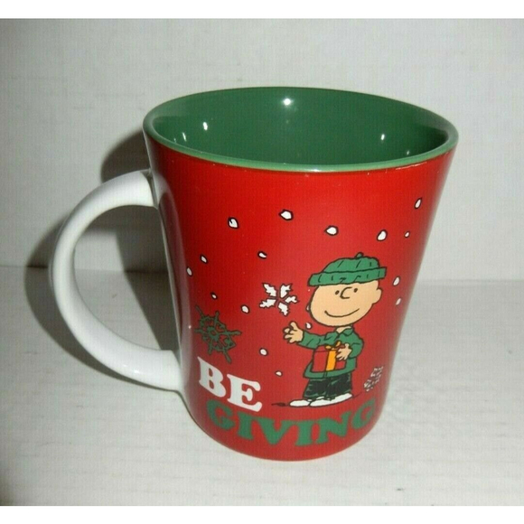 Gibson Funky Mug Peanuts Charlie Brown Be Giving Christmas Mug Cup 15 Fl Oz Red - Picture 3 of 6